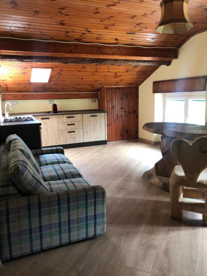 La Mansarda Di Casa Vacanze La Vite Bordogna Exterior foto